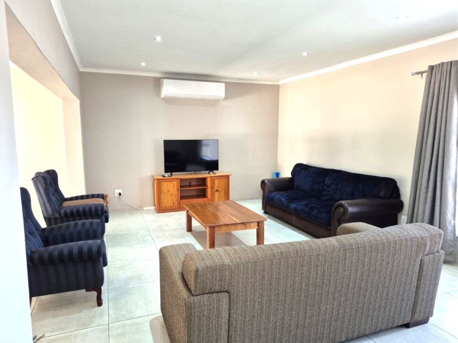 5 Bedroom Property for Sale in Panorama Western Cape